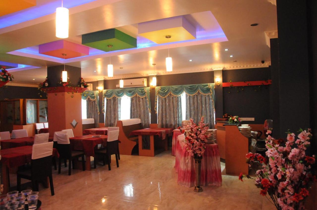 Hotel Barbareek Шилонг Екстериор снимка