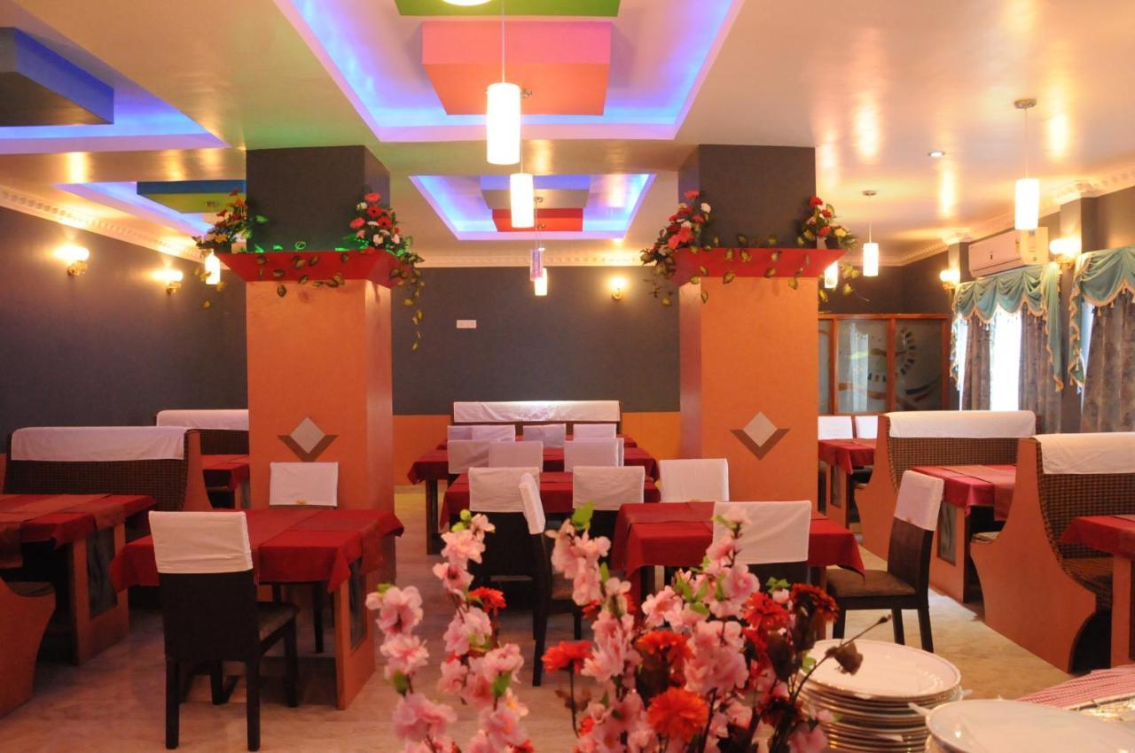Hotel Barbareek Шилонг Екстериор снимка