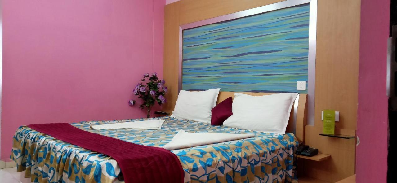 Hotel Barbareek Шилонг Екстериор снимка